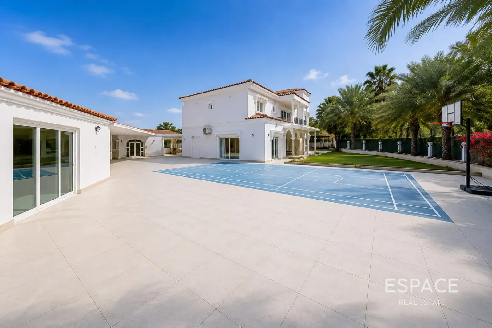 PropertiesGalleryCamera