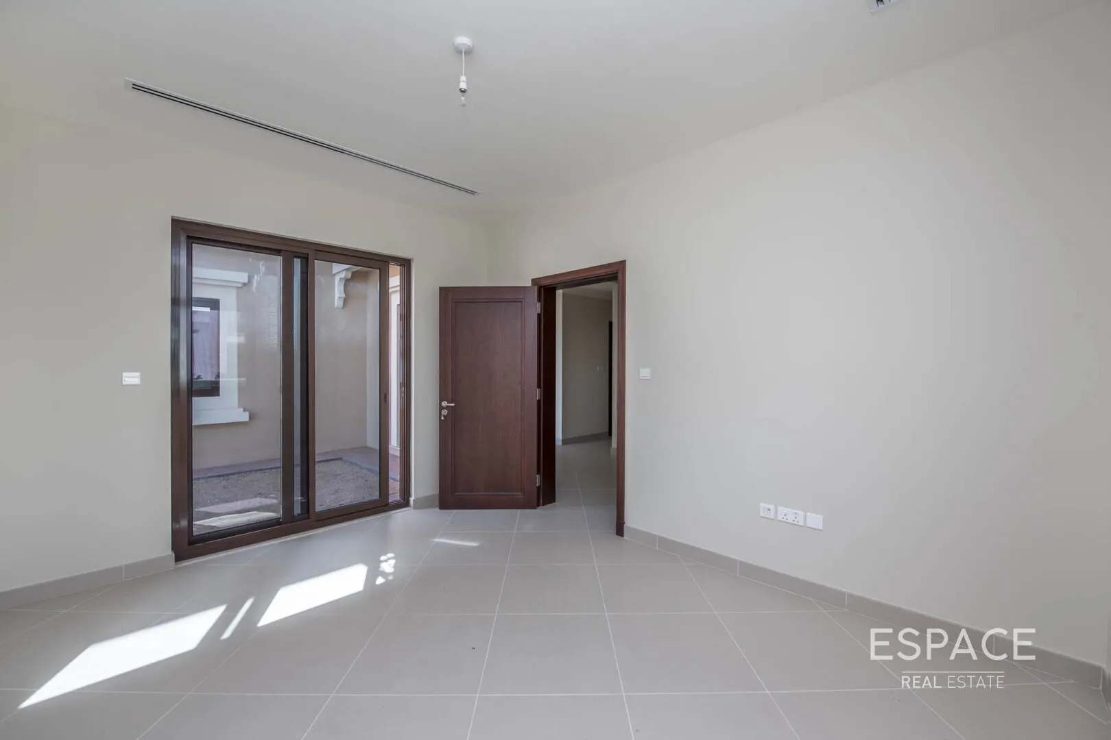 single static gallery