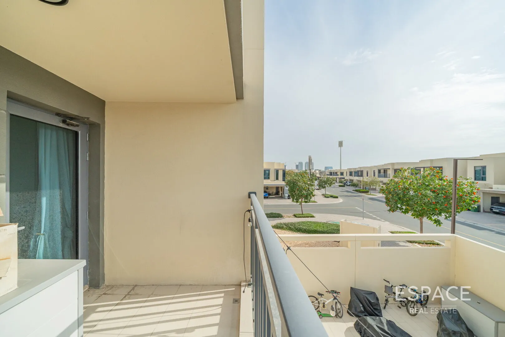 PropertiesGalleryCamera