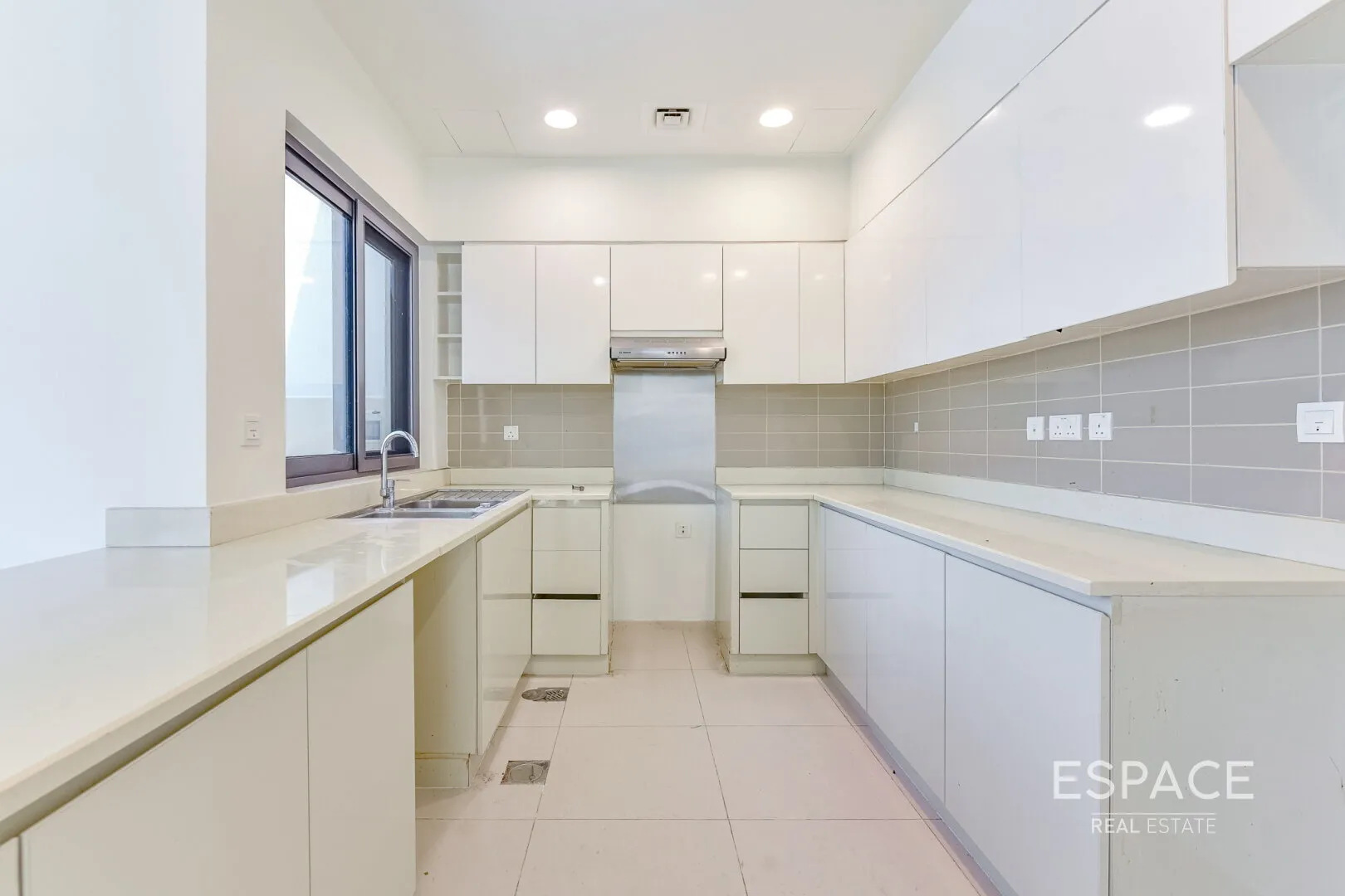 single static gallery