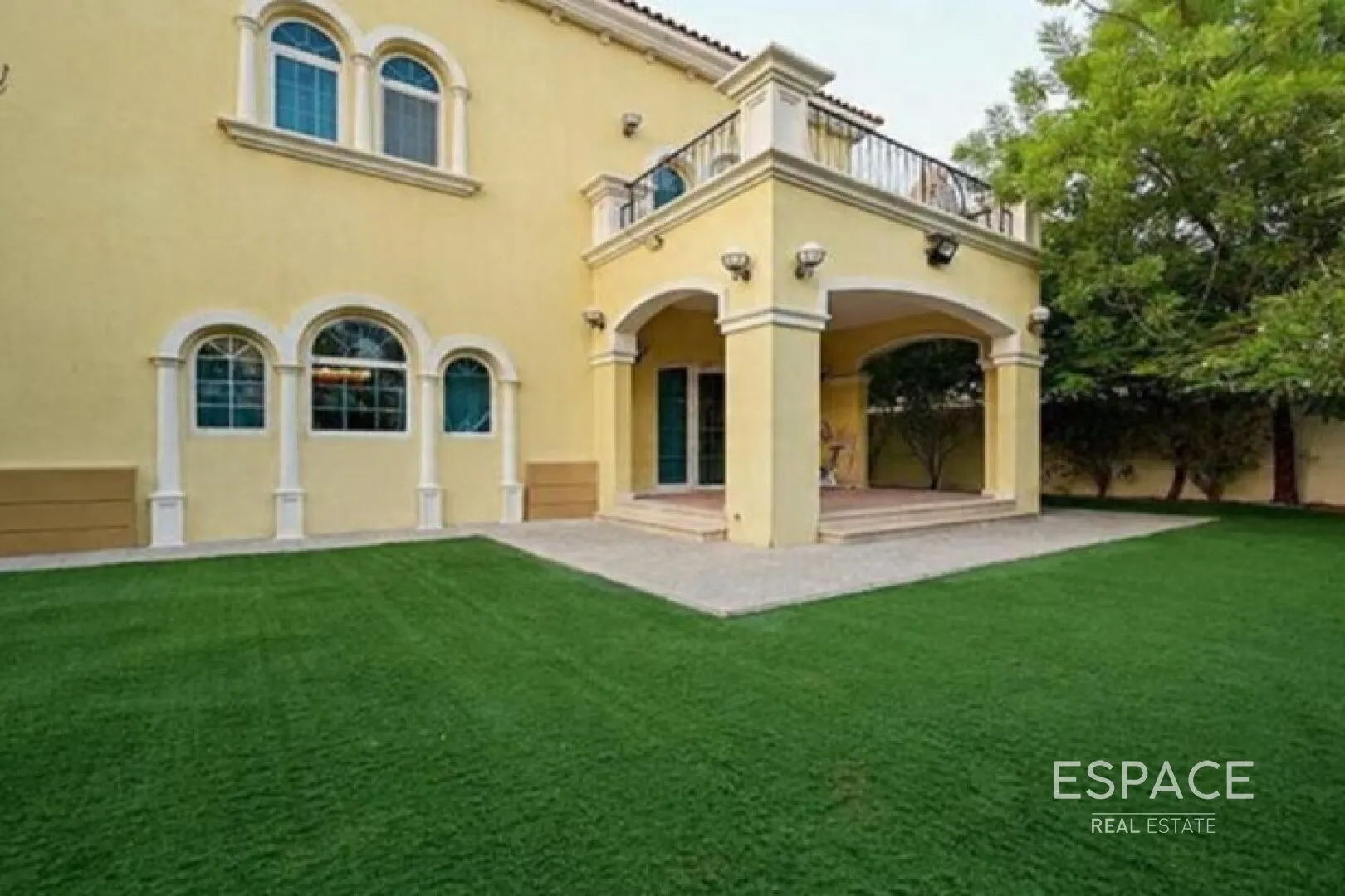 PropertiesGalleryCamera