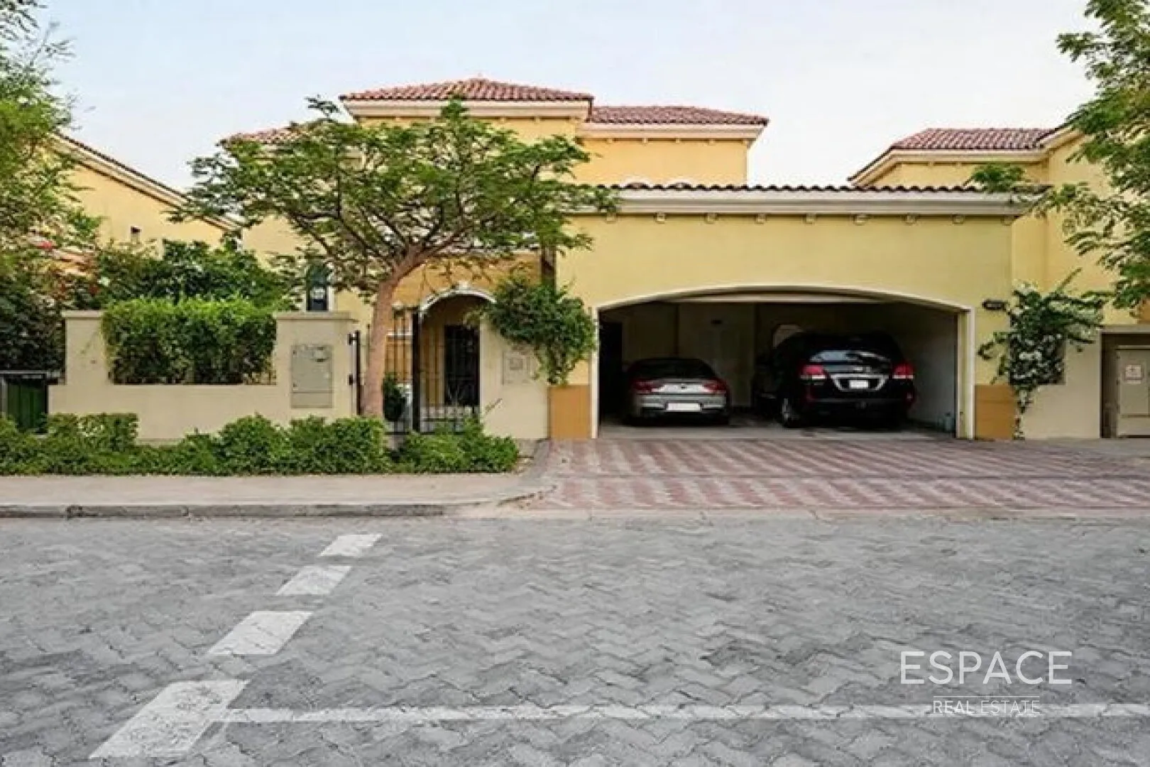 PropertiesGalleryCamera