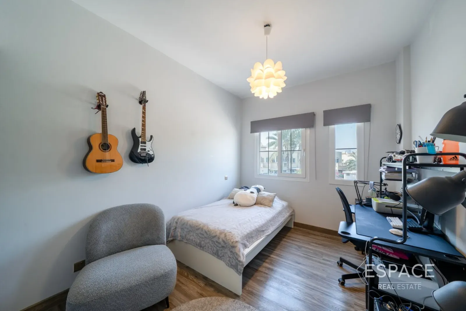 PropertiesGalleryCamera