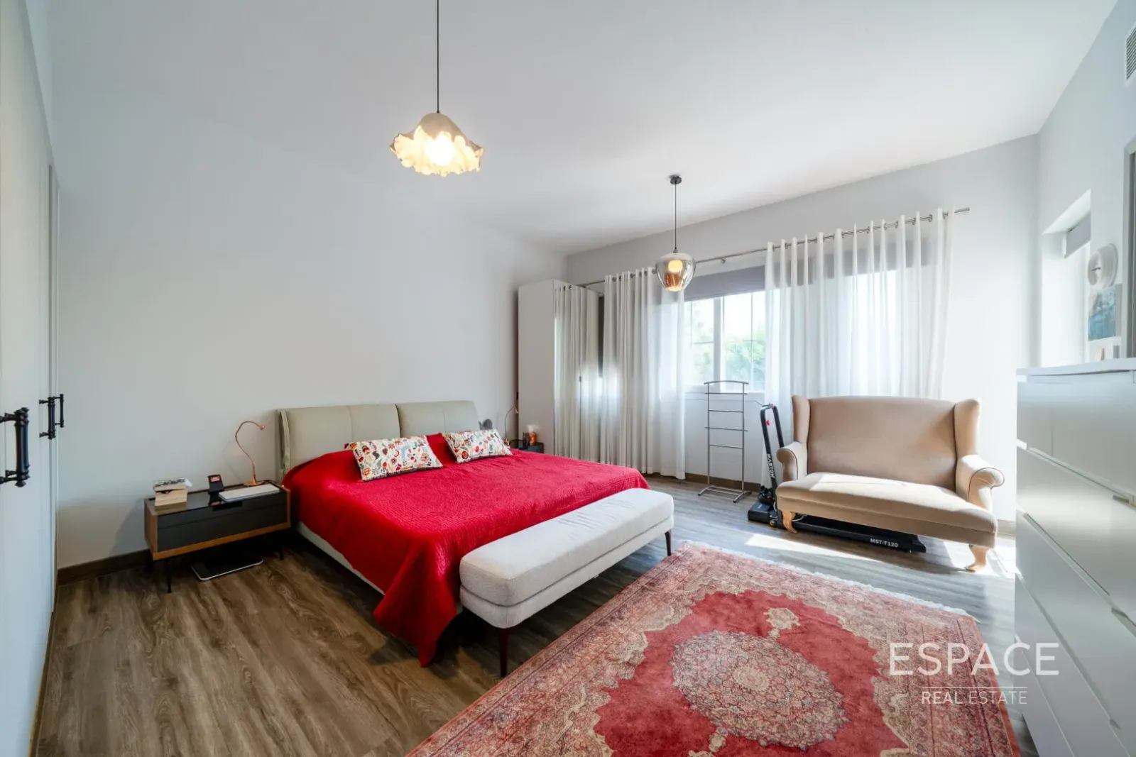 PropertiesGalleryCamera