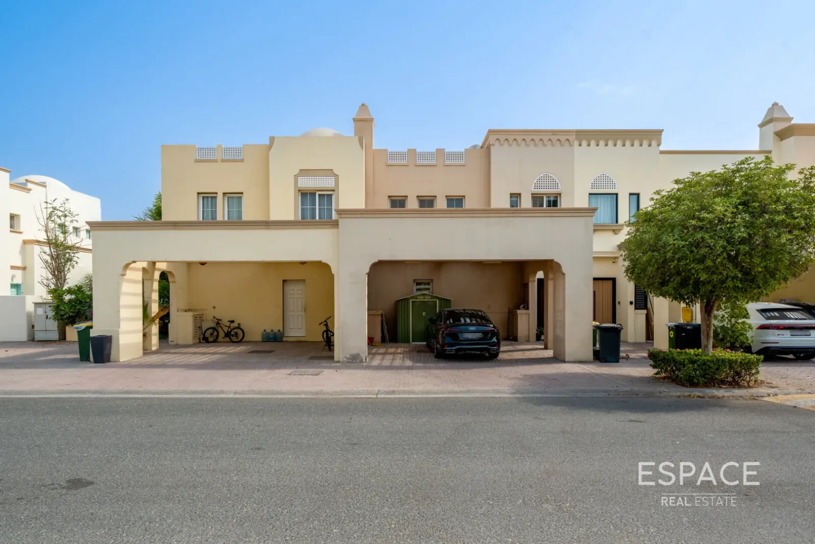 PropertiesGalleryCamera