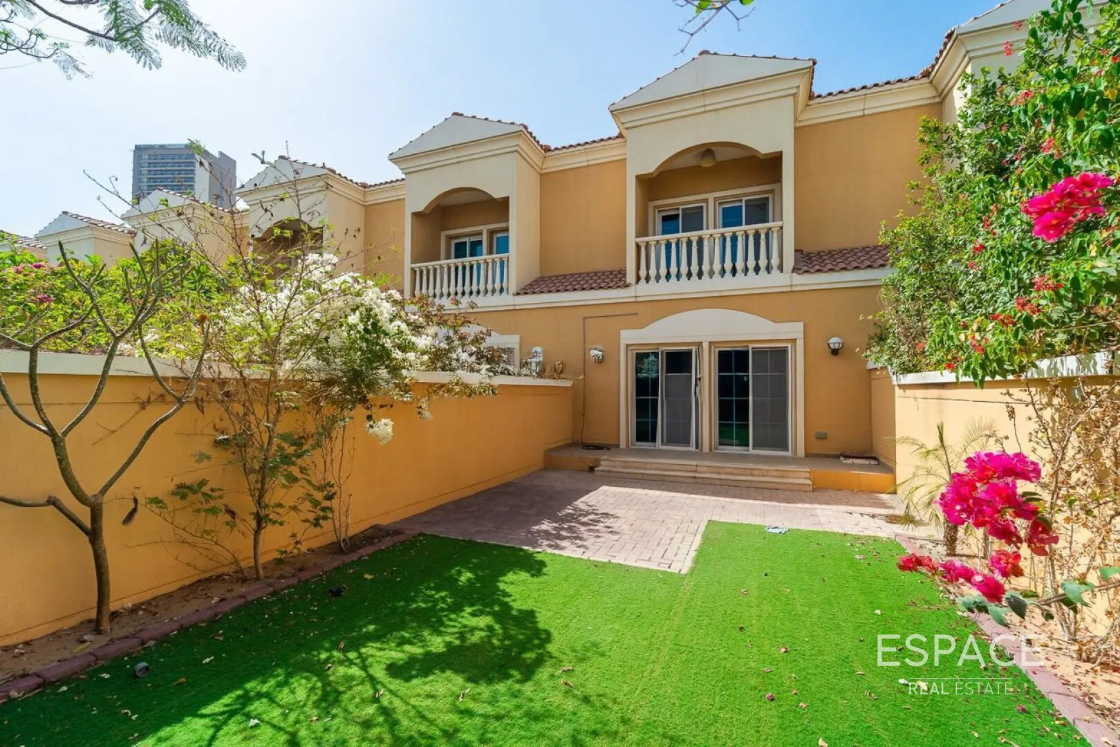 PropertiesGalleryCamera