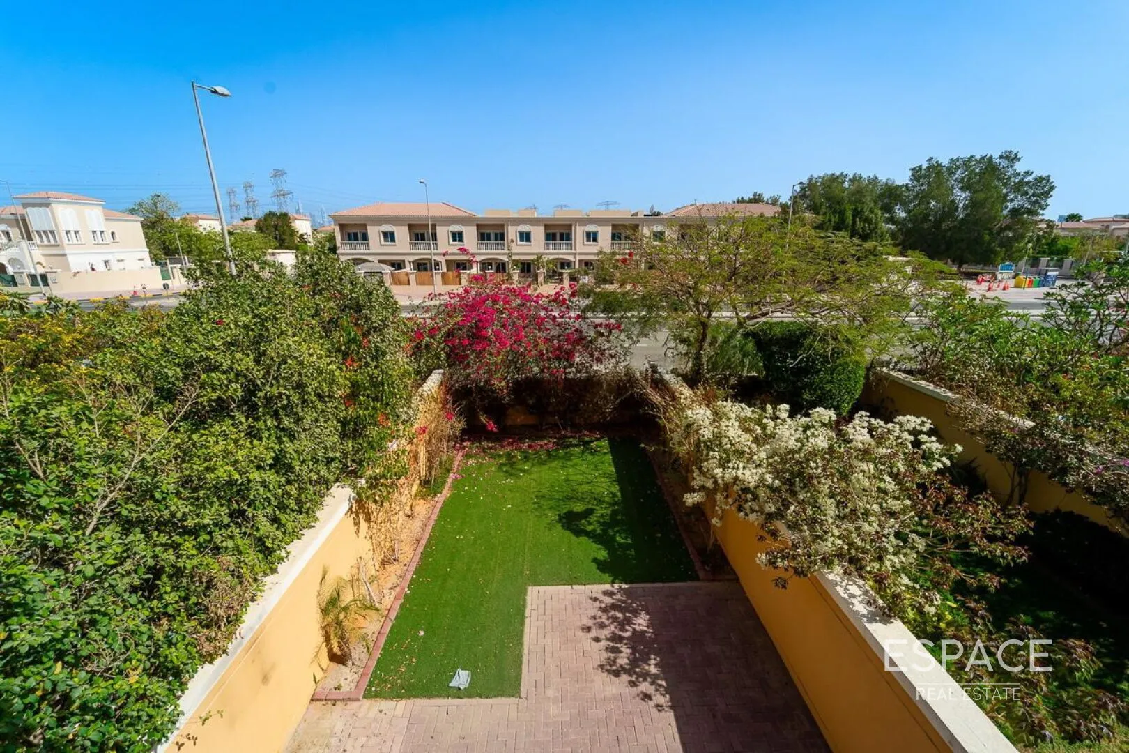 PropertiesGalleryCamera