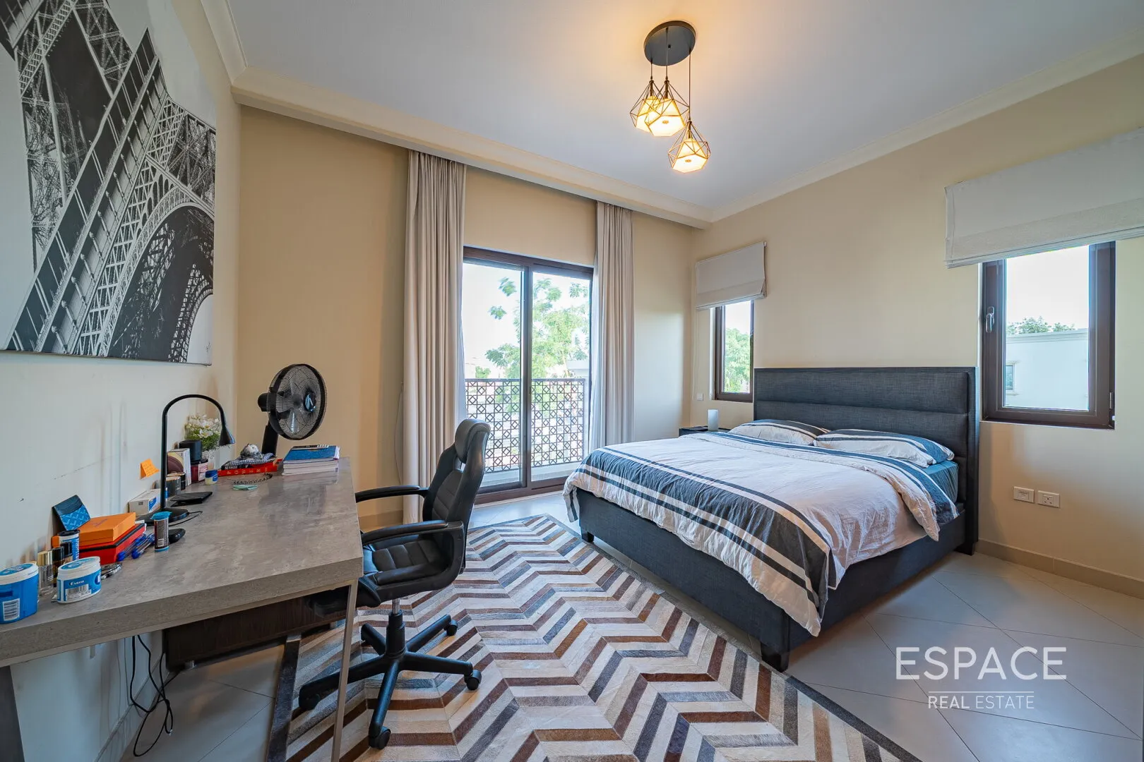 PropertiesGalleryCamera