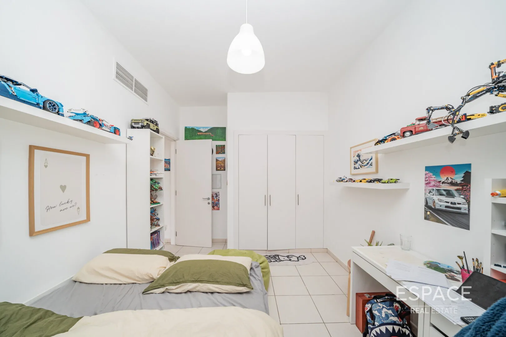 single static gallery