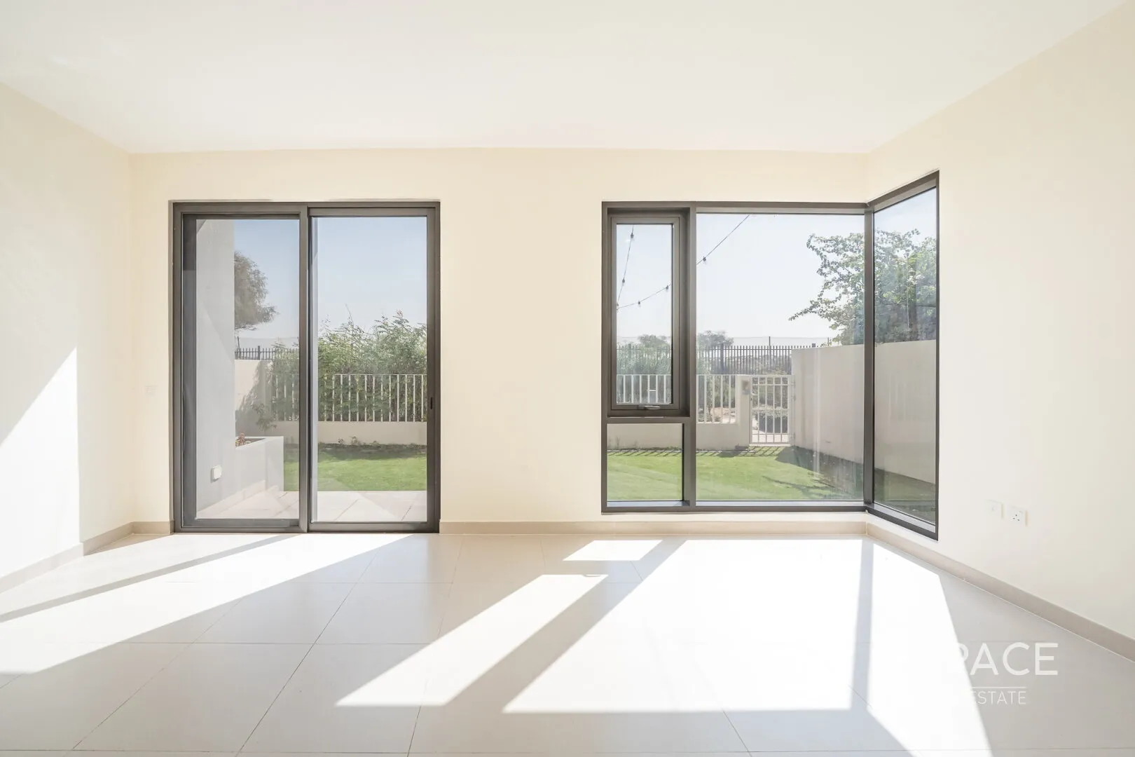 single static gallery