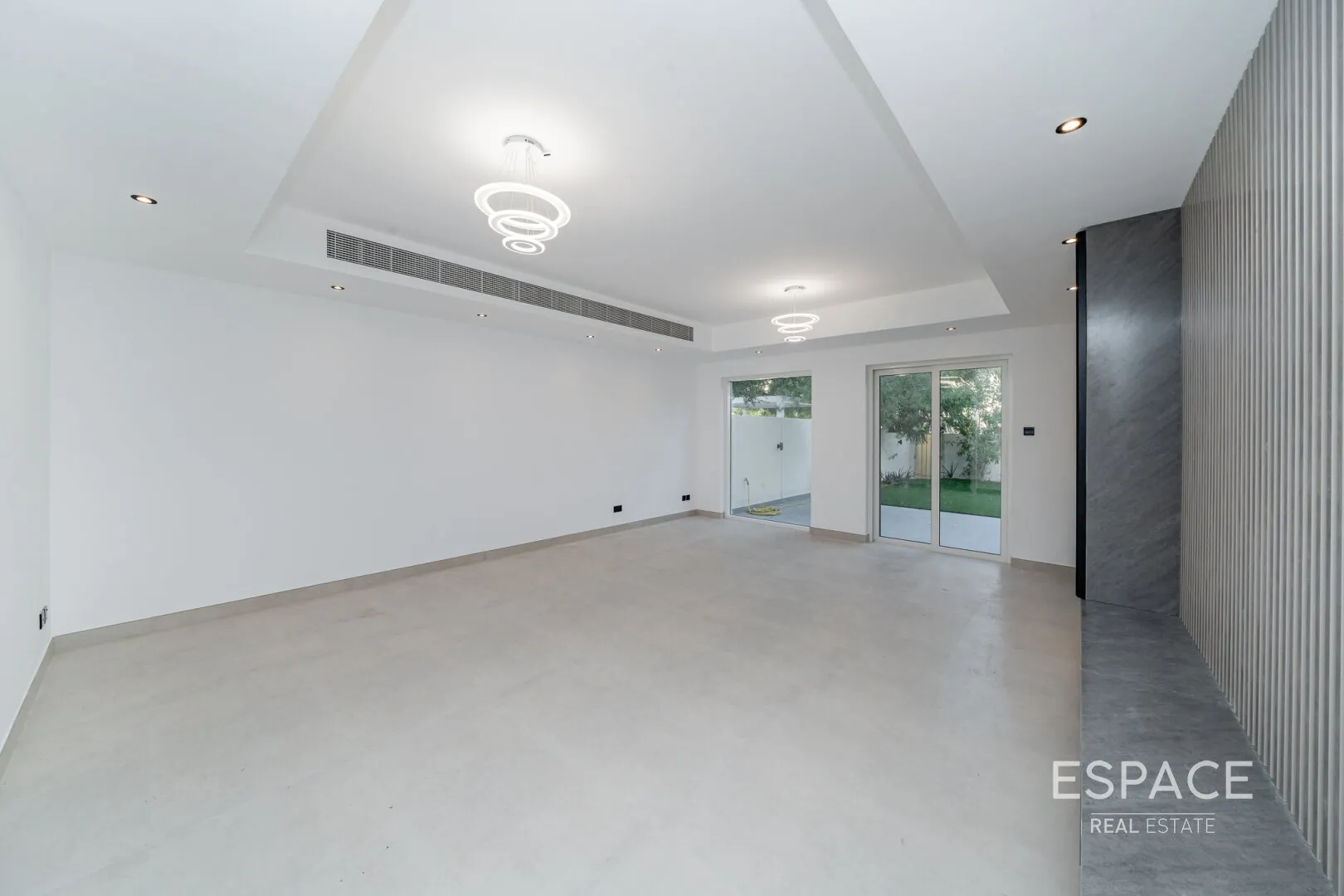 single static gallery