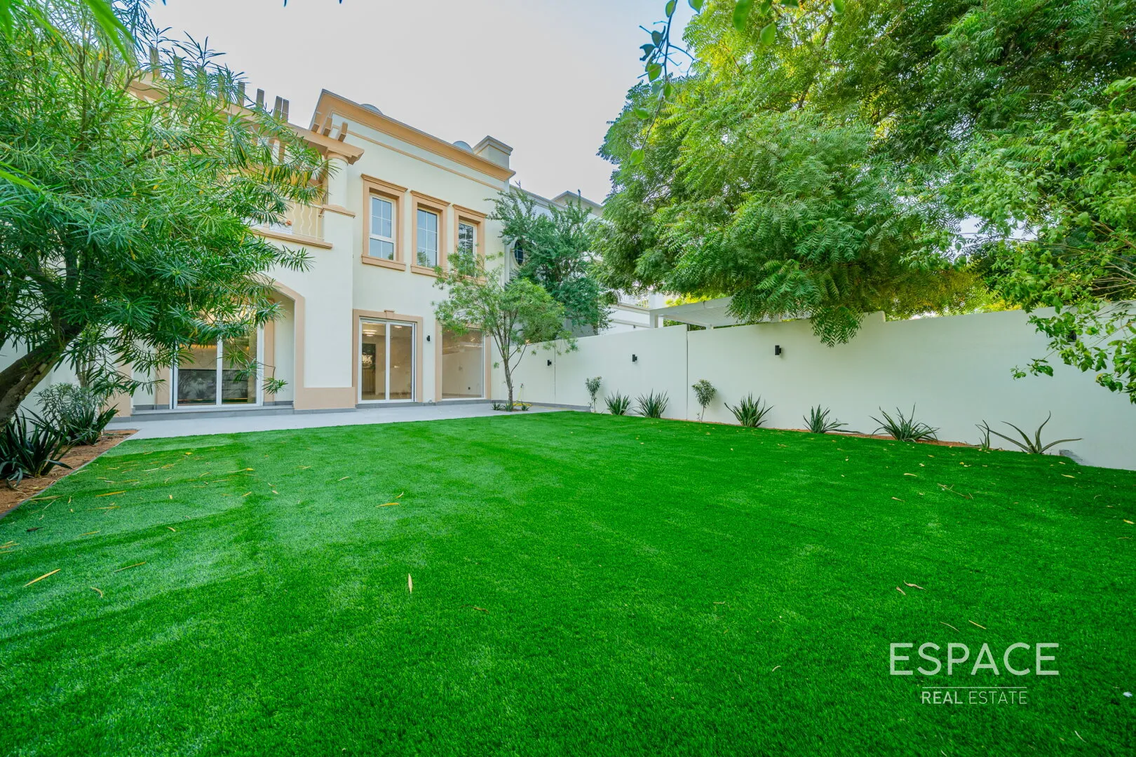 single static gallery