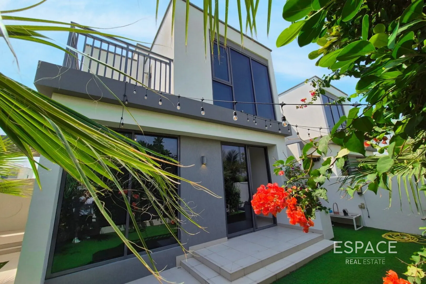 single static gallery