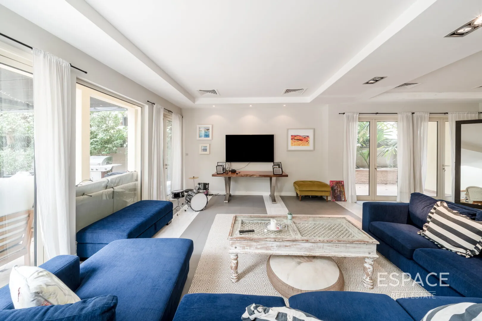 single static gallery