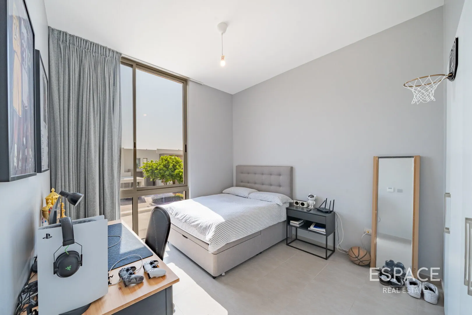 PropertiesGalleryCamera