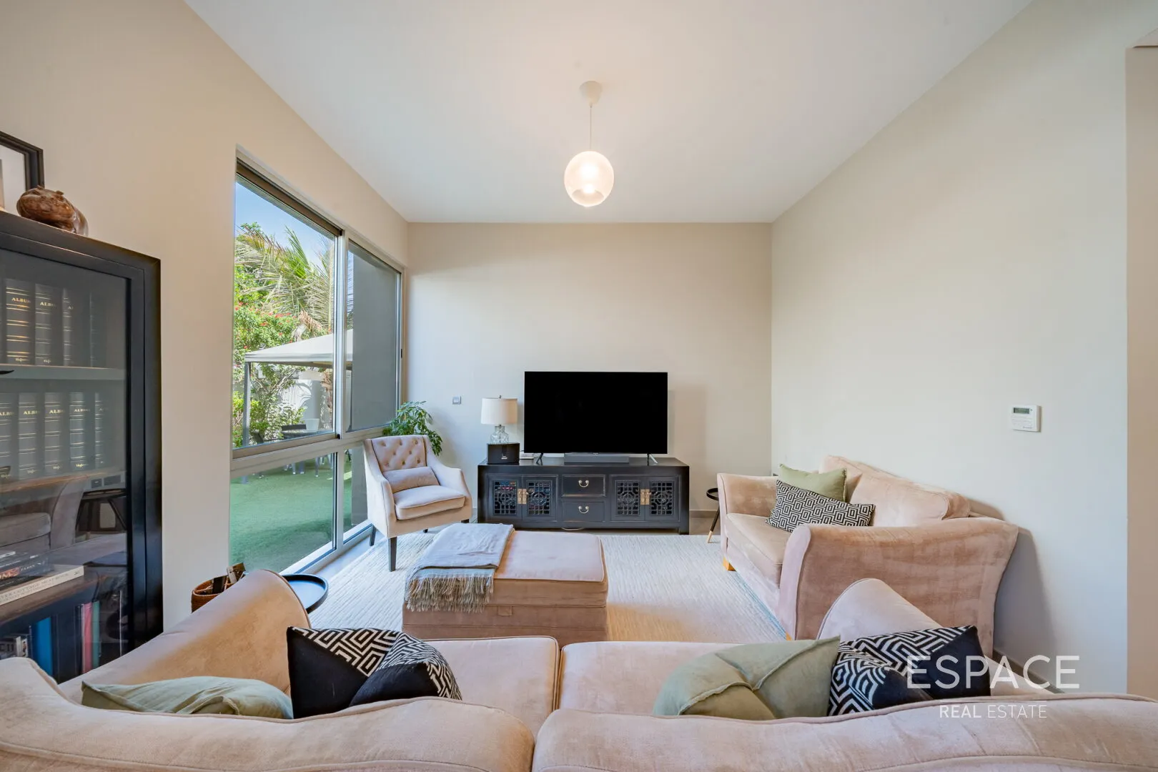 PropertiesGalleryCamera