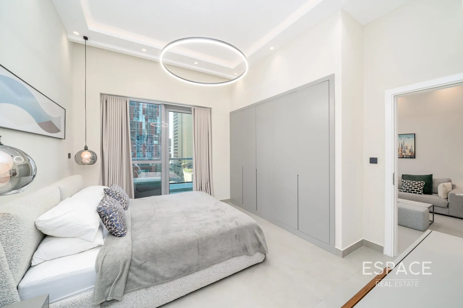 PropertiesGalleryCamera