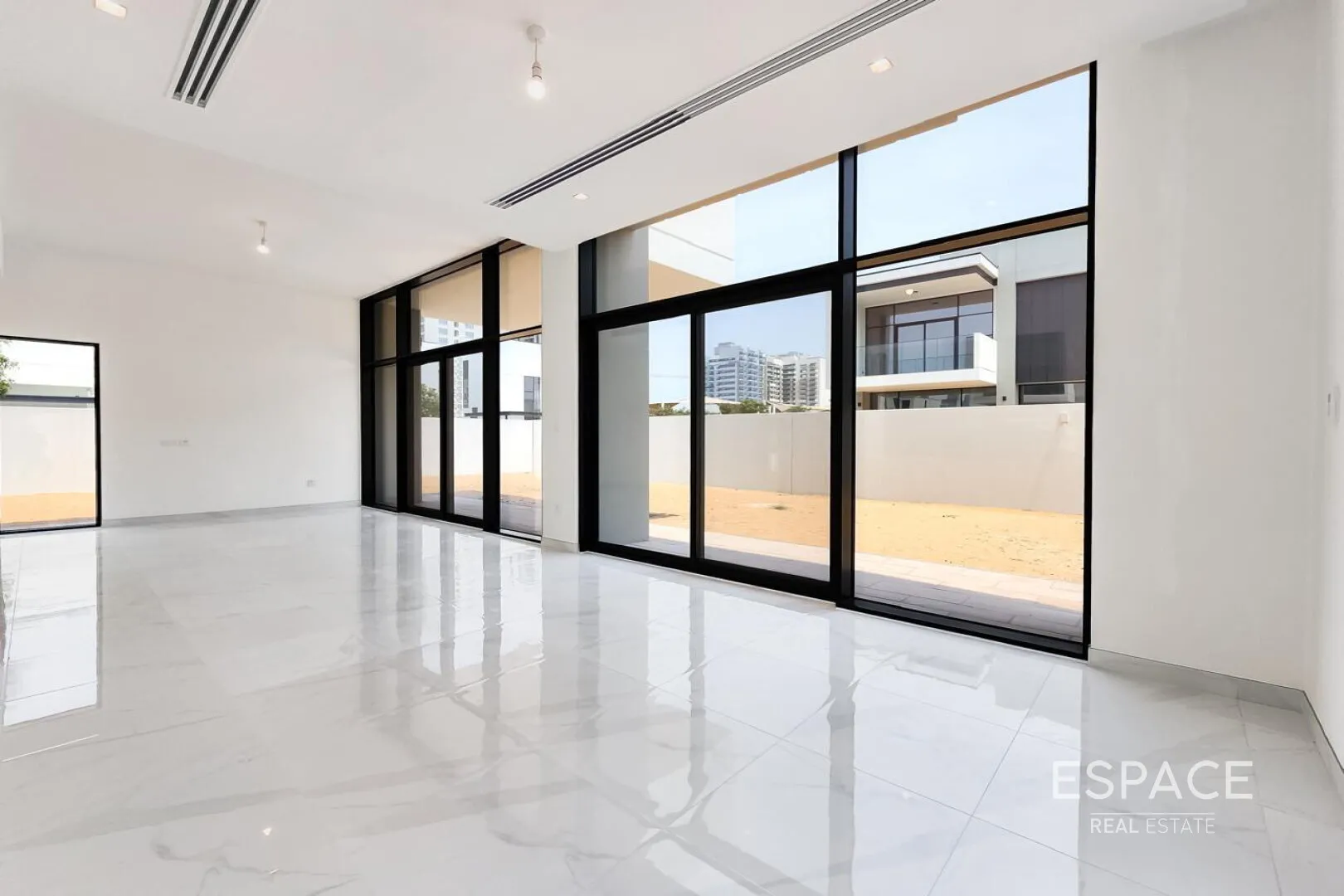 single static gallery