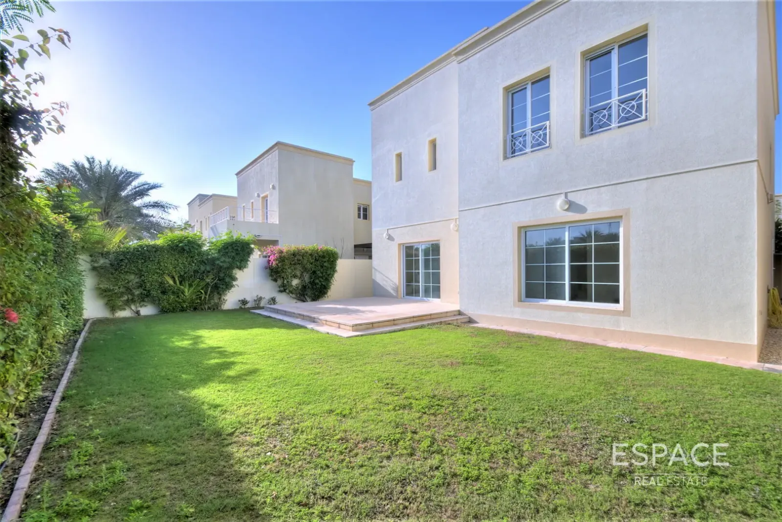 PropertiesGalleryCamera
