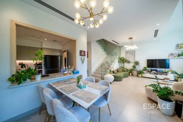 Murooj Al Furjan - East, Al Furjan, Dubai - Espace