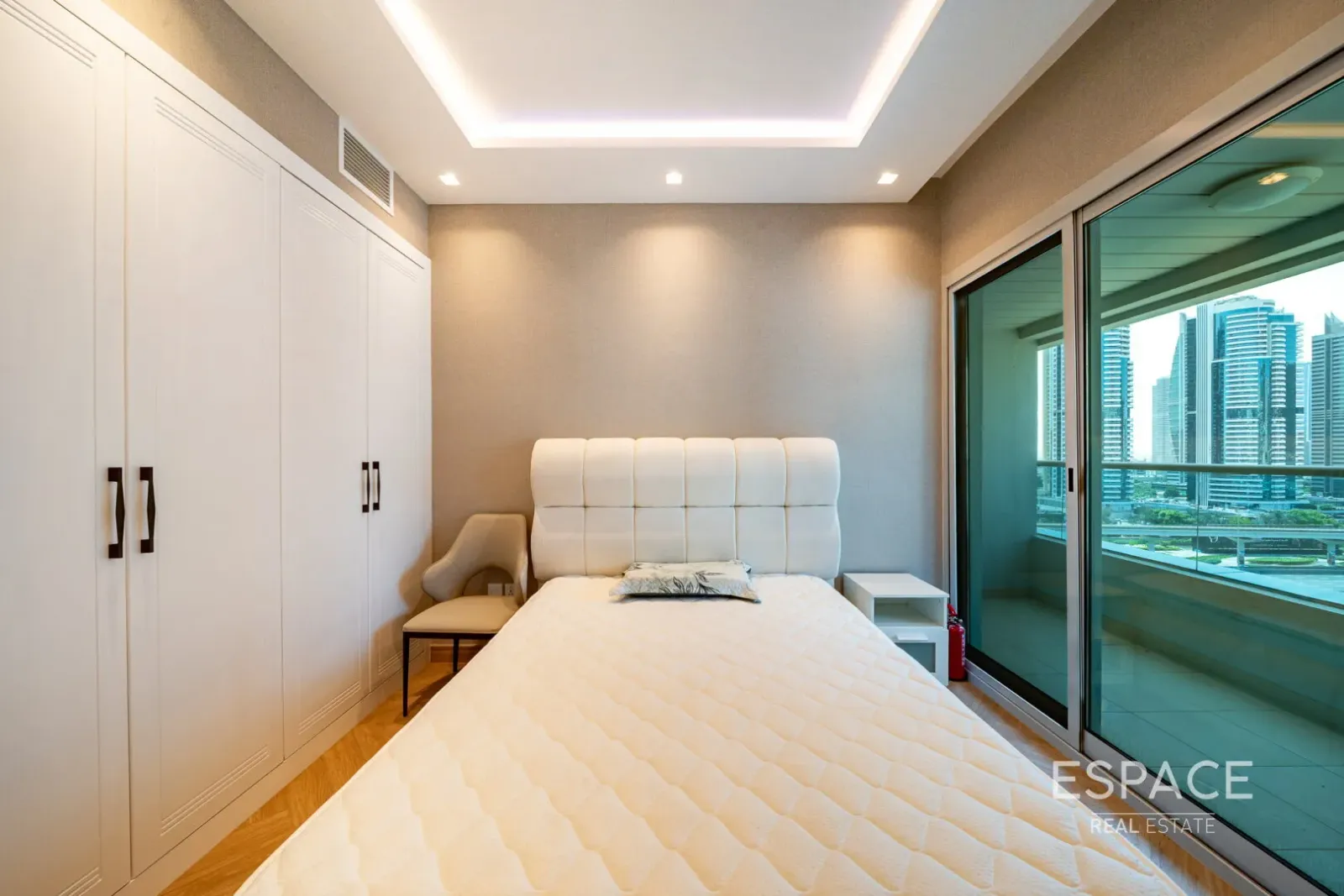 PropertiesGalleryCamera