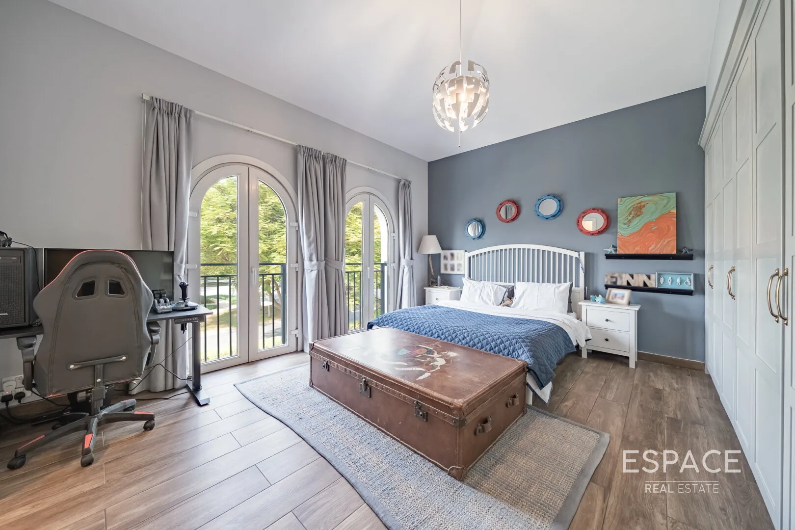 PropertiesGalleryCamera