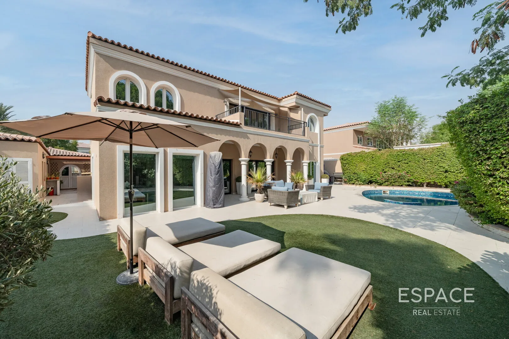 single static gallery