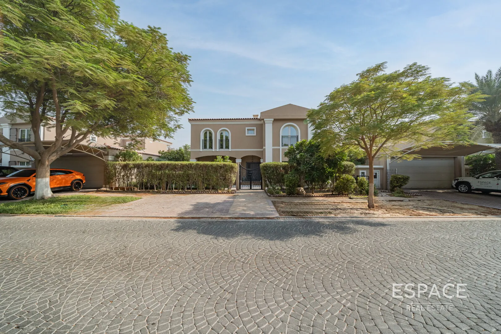 PropertiesGalleryCamera