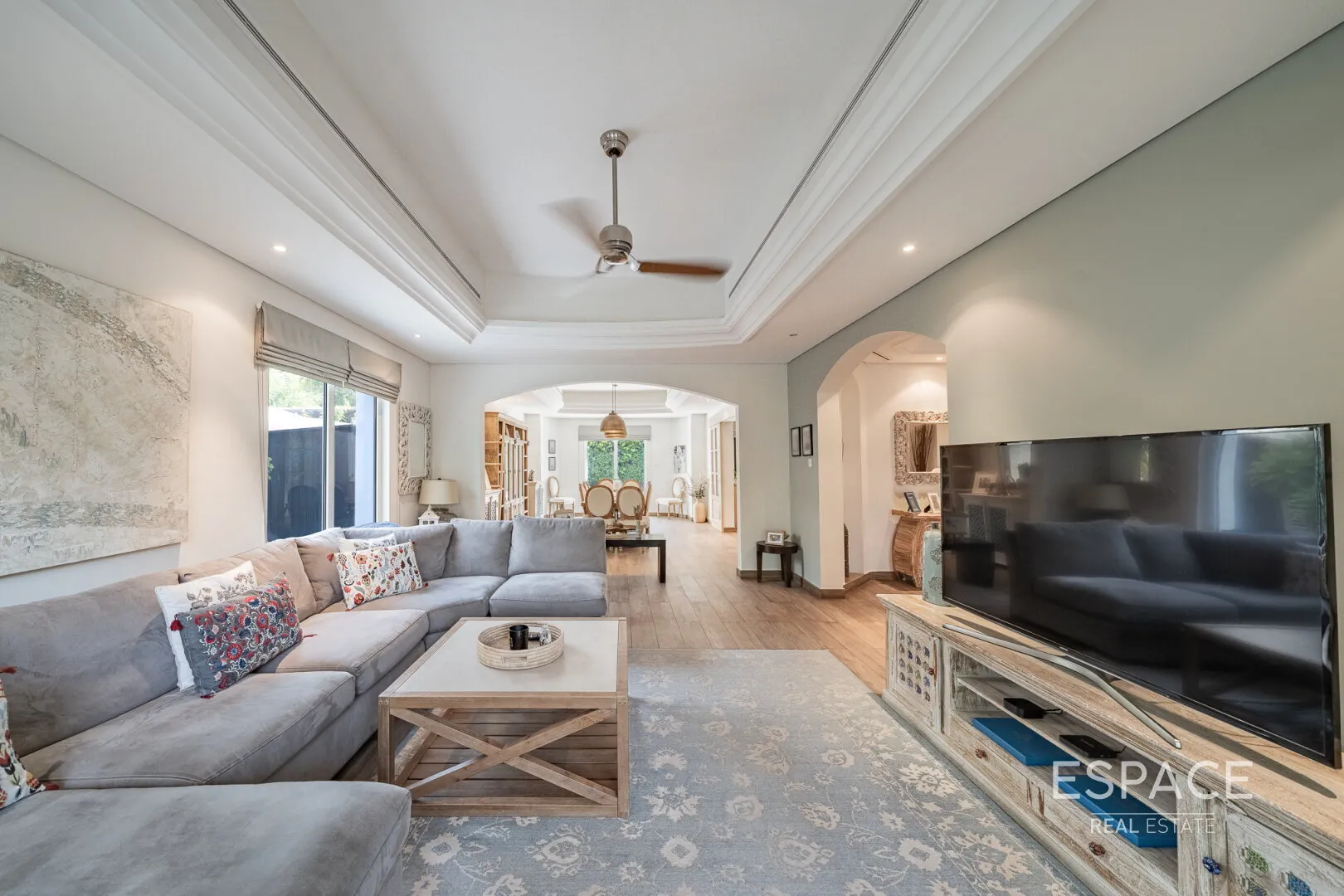 single static gallery