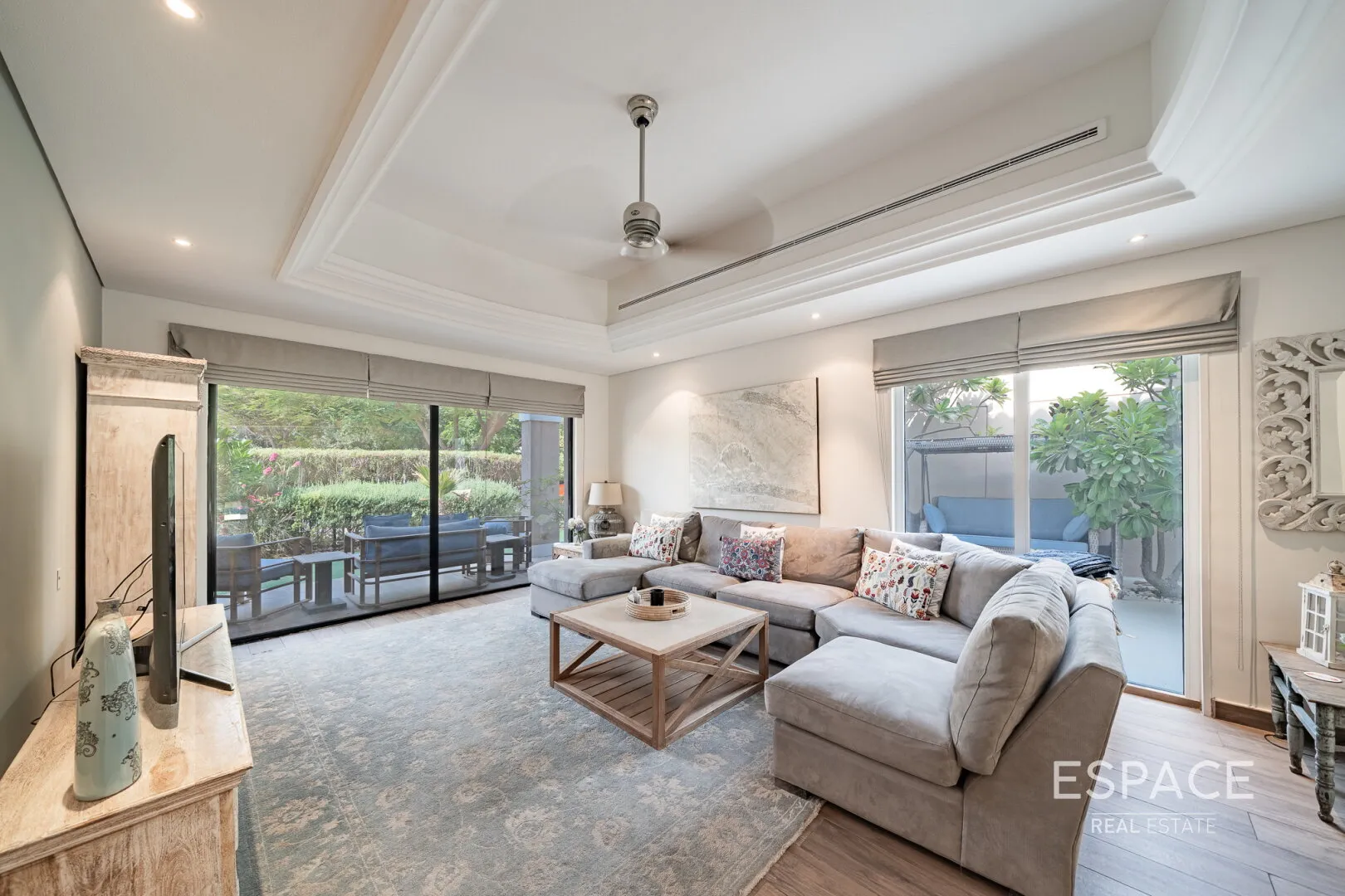 single static gallery