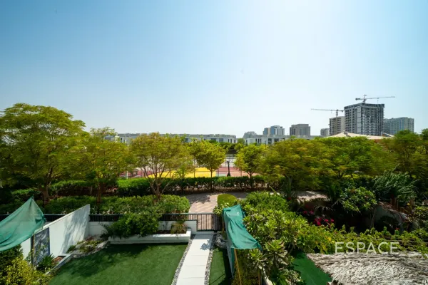 Murooj Al Furjan - East, Al Furjan, Dubai - Espace