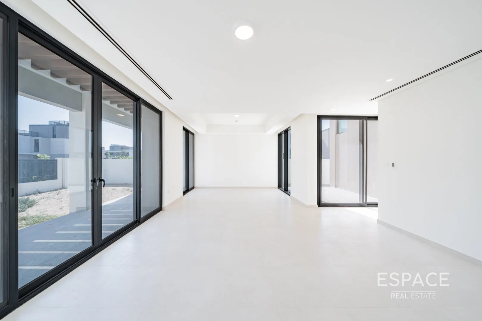 single static gallery