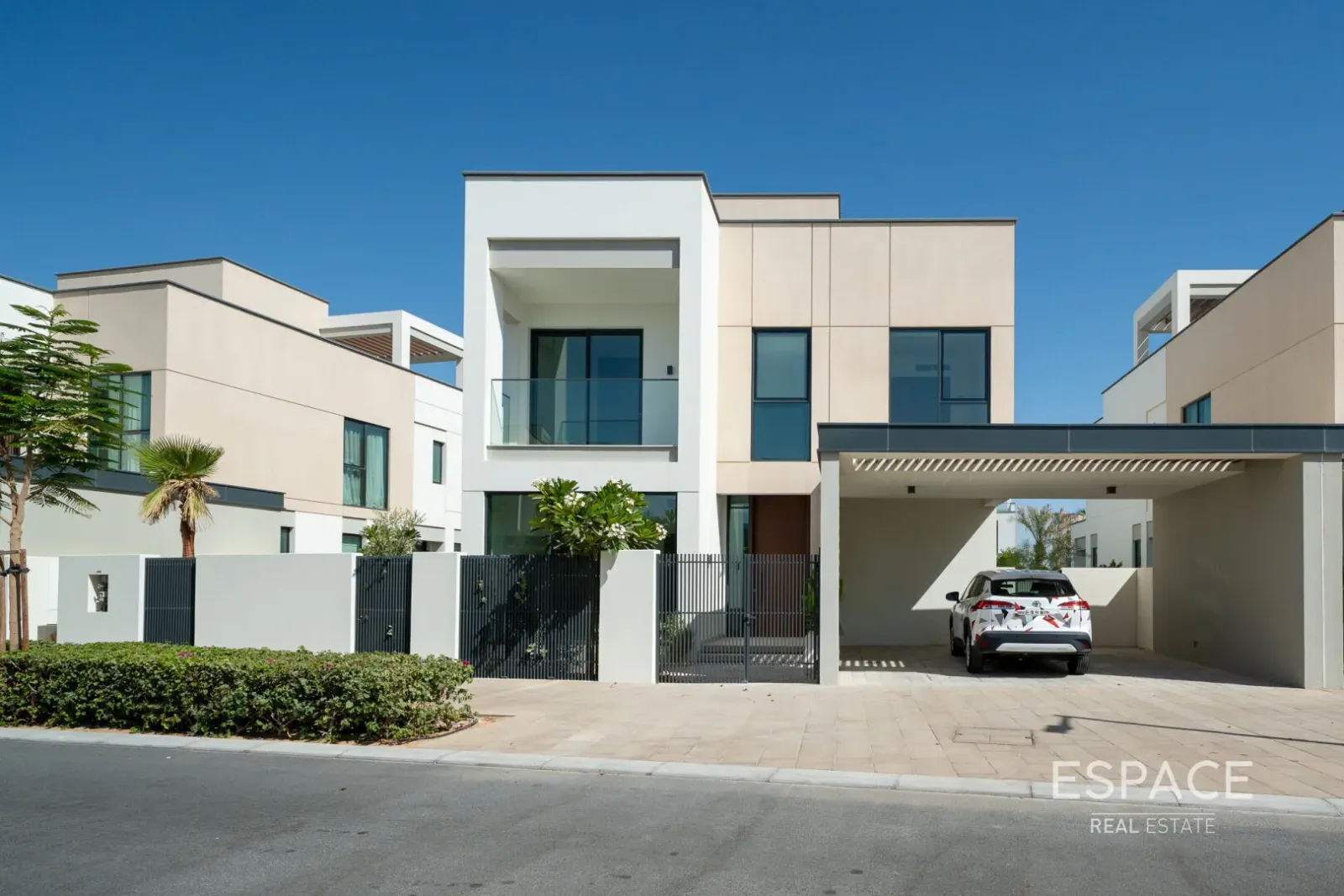 PropertiesGalleryCamera