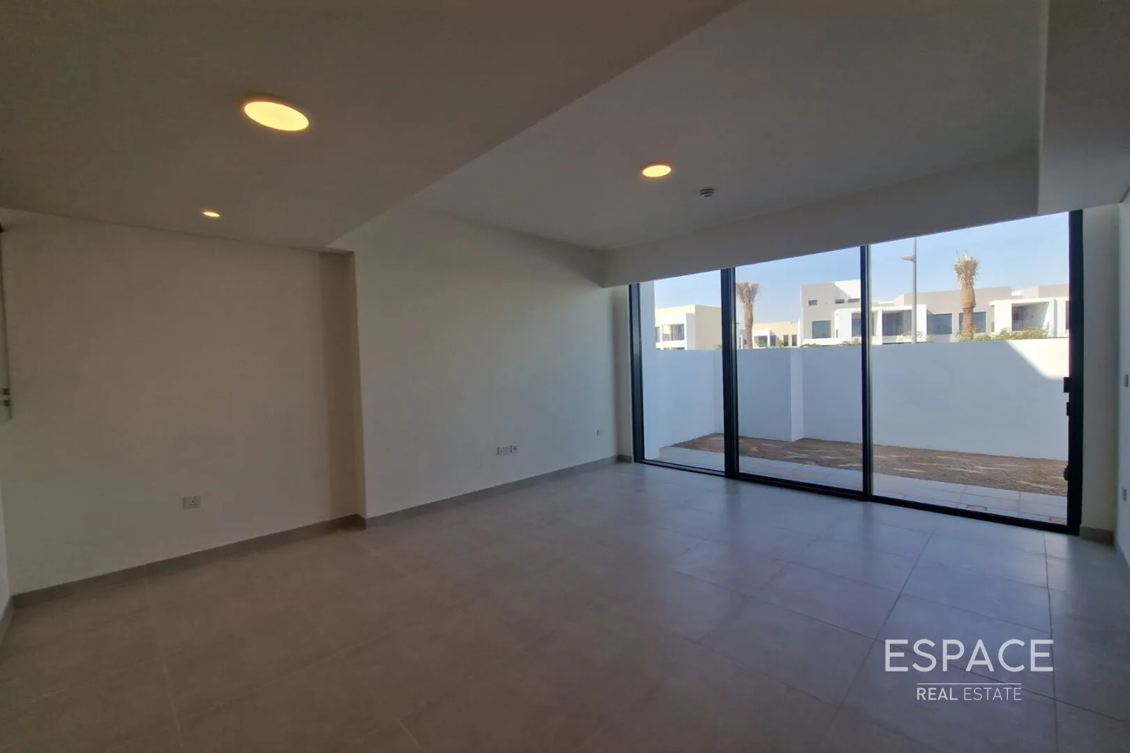 single static gallery