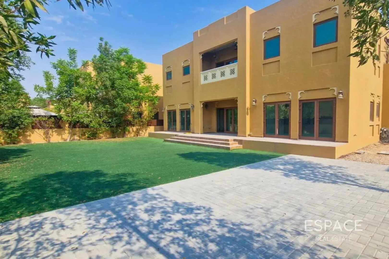 single static gallery