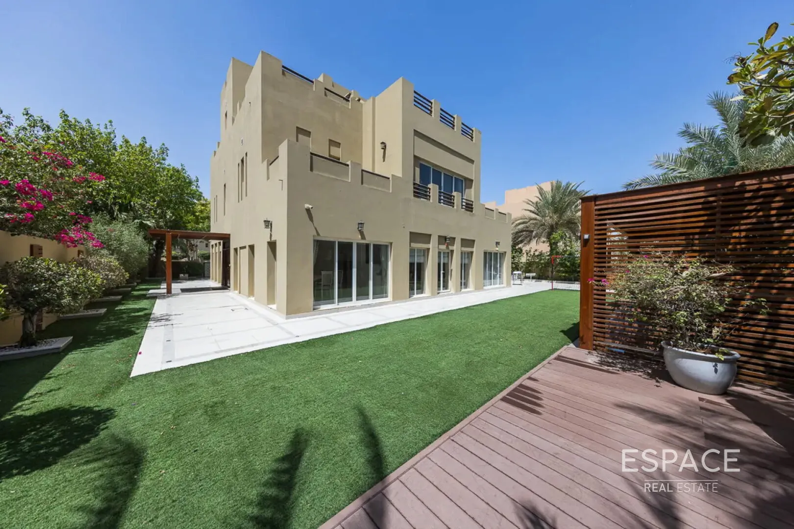 single static gallery