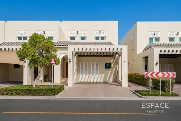 Quortaj 2, Al Furjan, Dubai - Espace