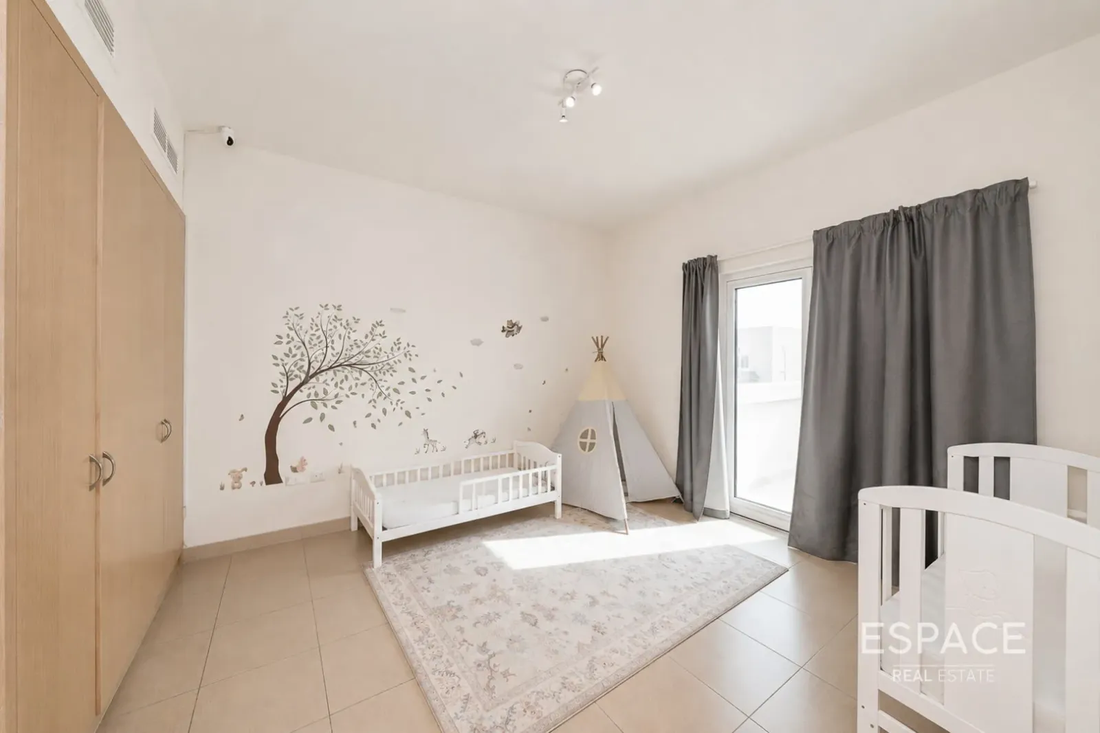 PropertiesGalleryCamera