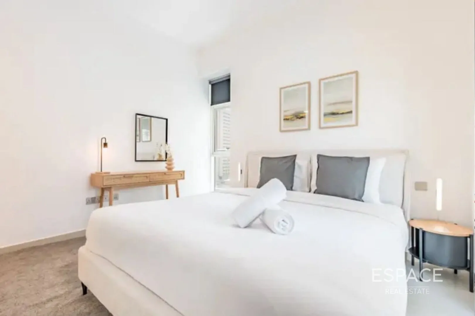 single static gallery