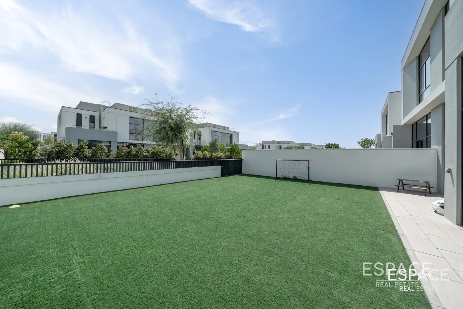 single static gallery