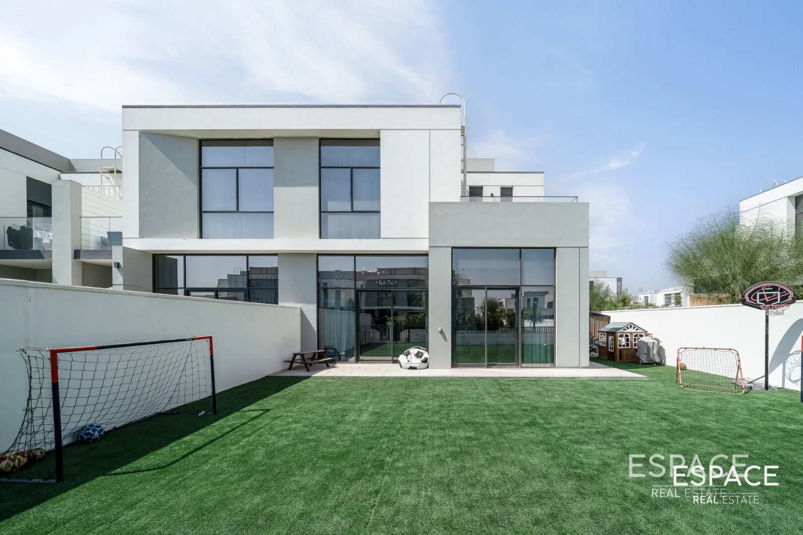 single static gallery