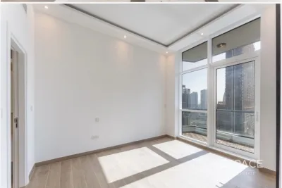 Bay Central Tower, Dubai Marina, Dubai - Espace