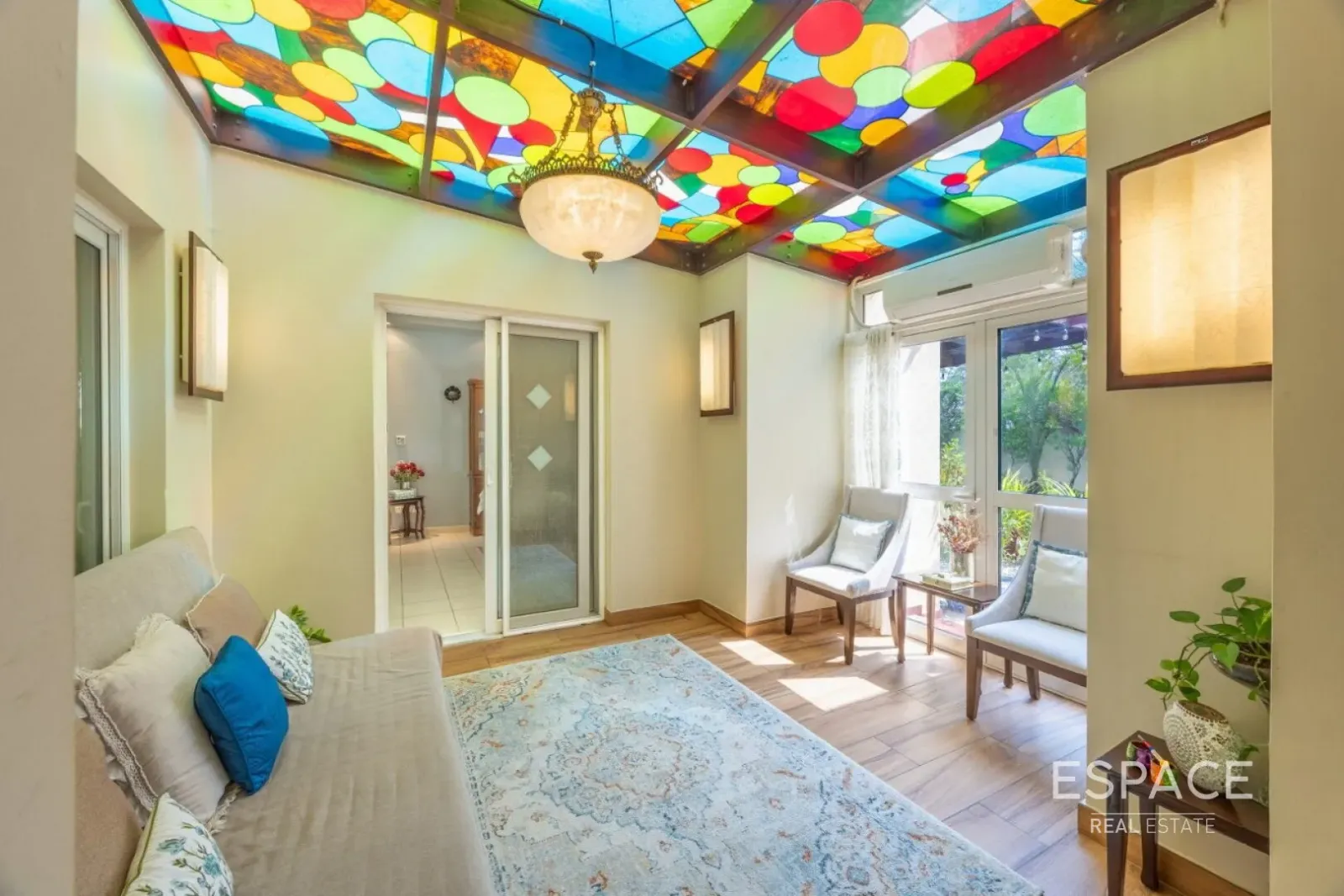 PropertiesGalleryCamera