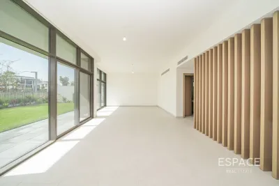 Tilal Al Furjan - Phase 2, Al Furjan, Dubai - Espace