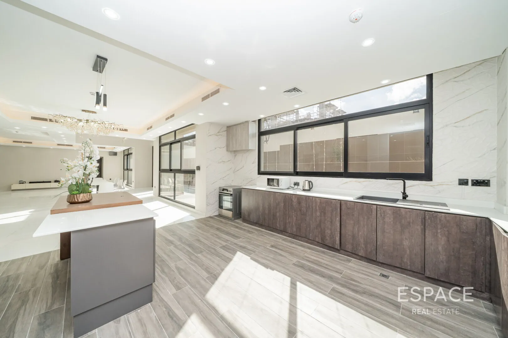 single static gallery