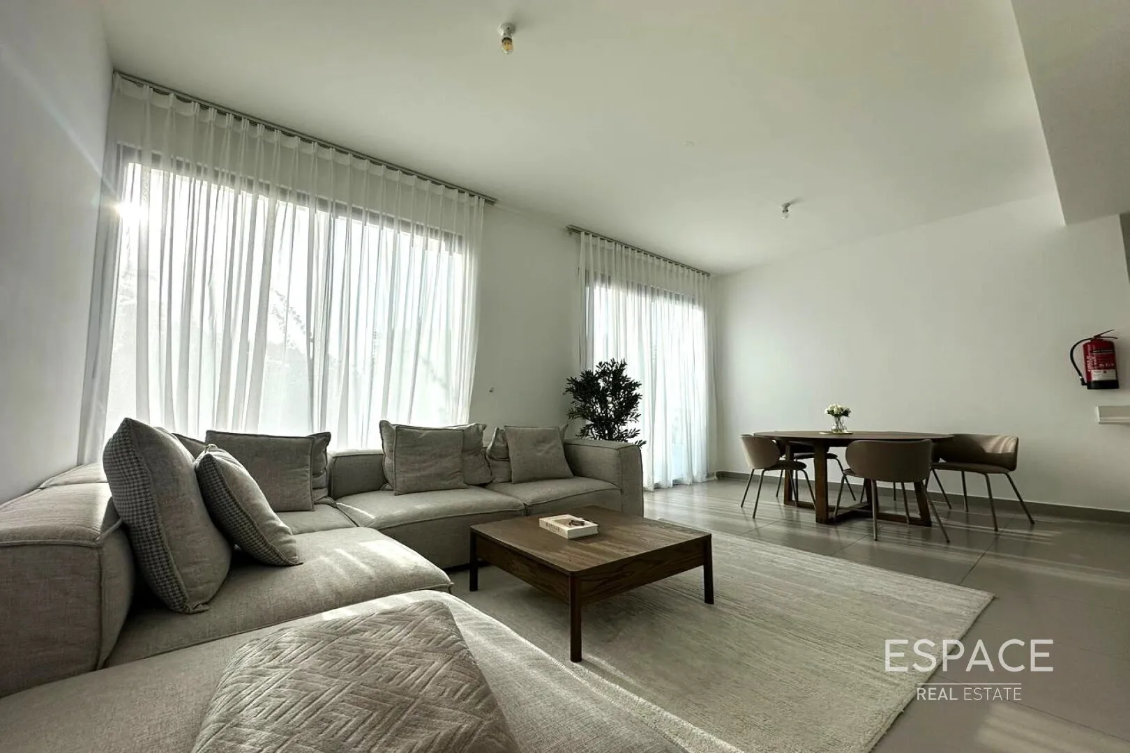 single static gallery