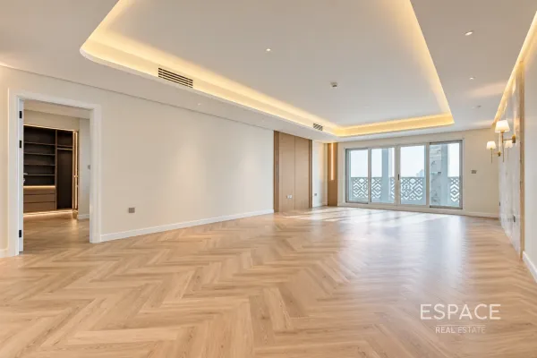 Balqis Residence 3, Palm Jumeirah, Dubai - Espace