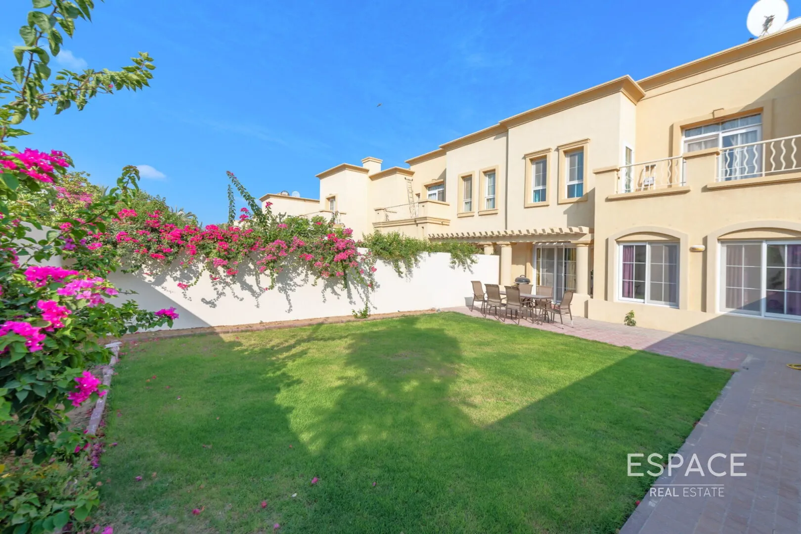 single static gallery