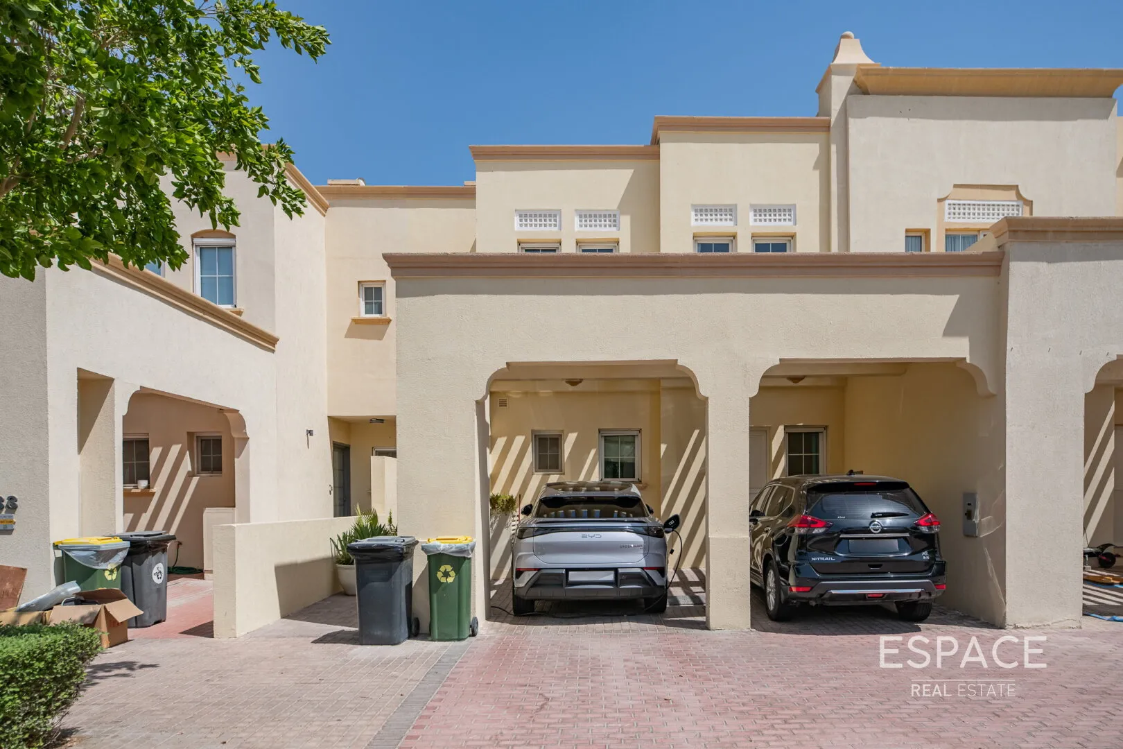 PropertiesGalleryCamera
