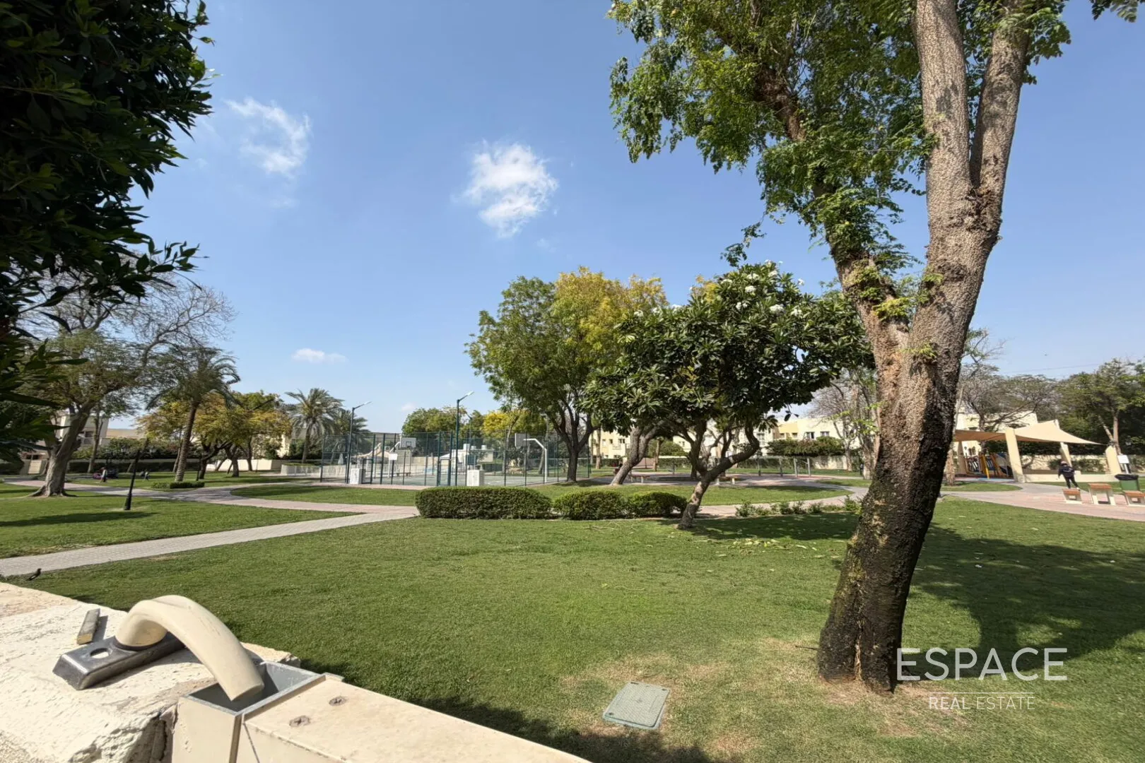 single static gallery